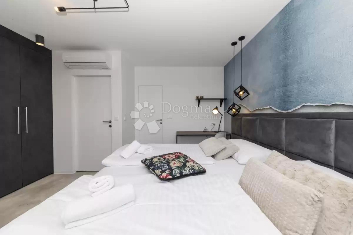 Hiša Žerava, Nin, 594m2