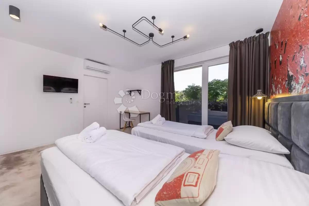 Hiša Žerava, Nin, 594m2