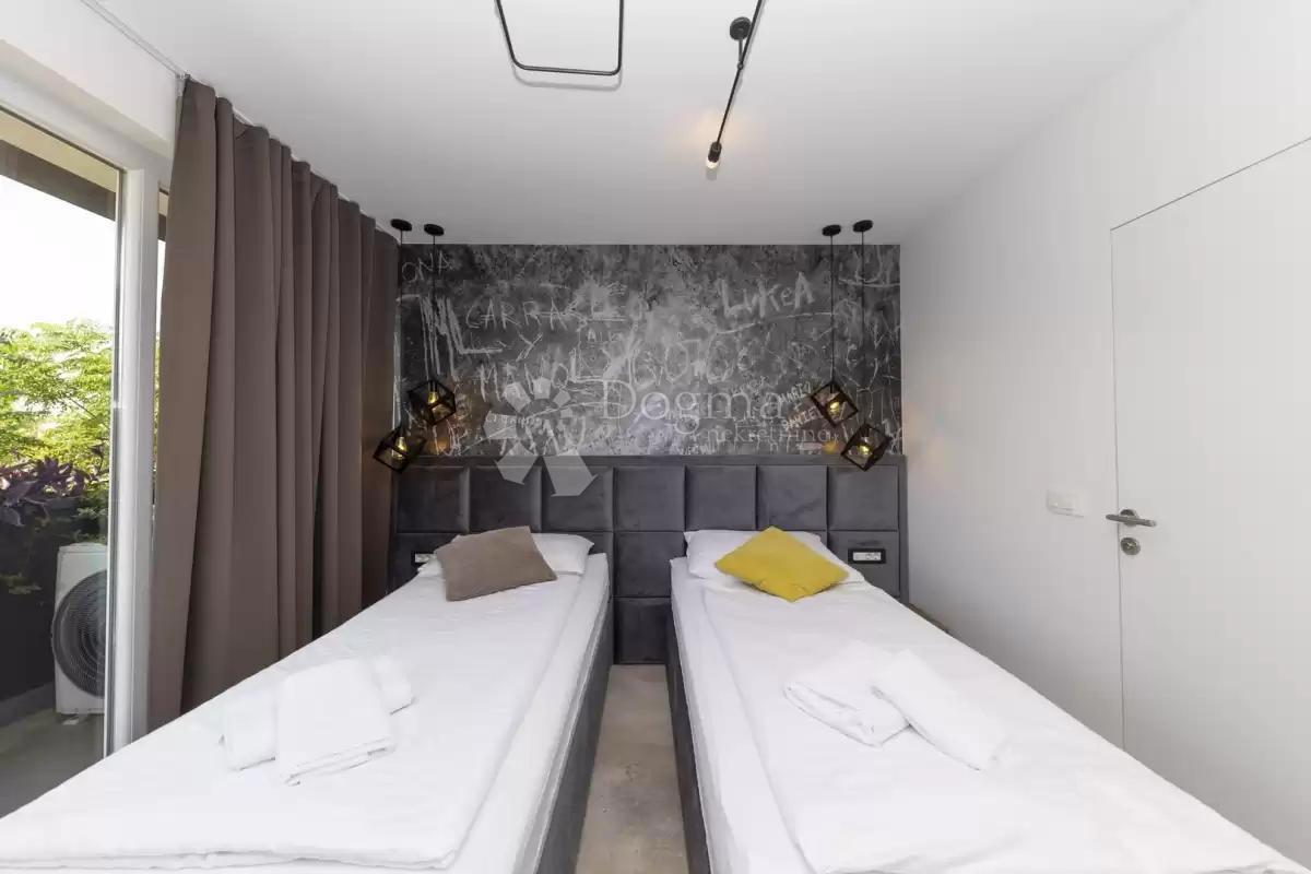 Hiša Žerava, Nin, 594m2