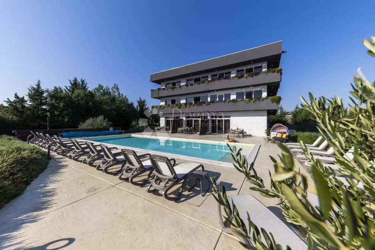 Hiša Žerava, Nin, 594m2