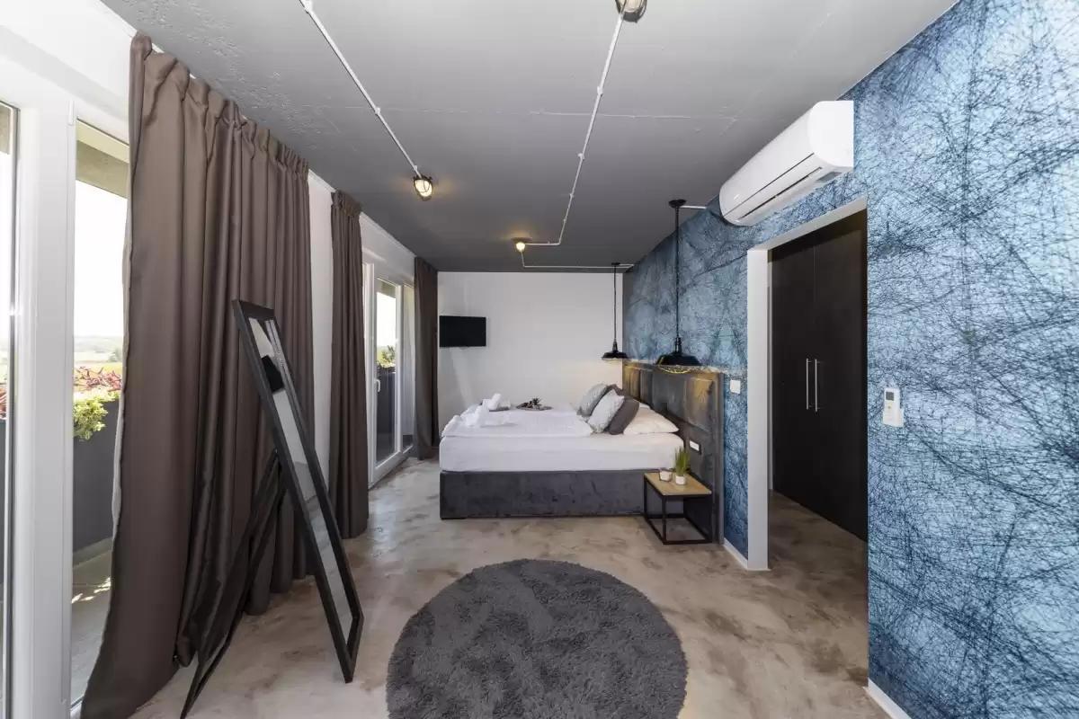 Hiša Žerava, Nin, 594m2