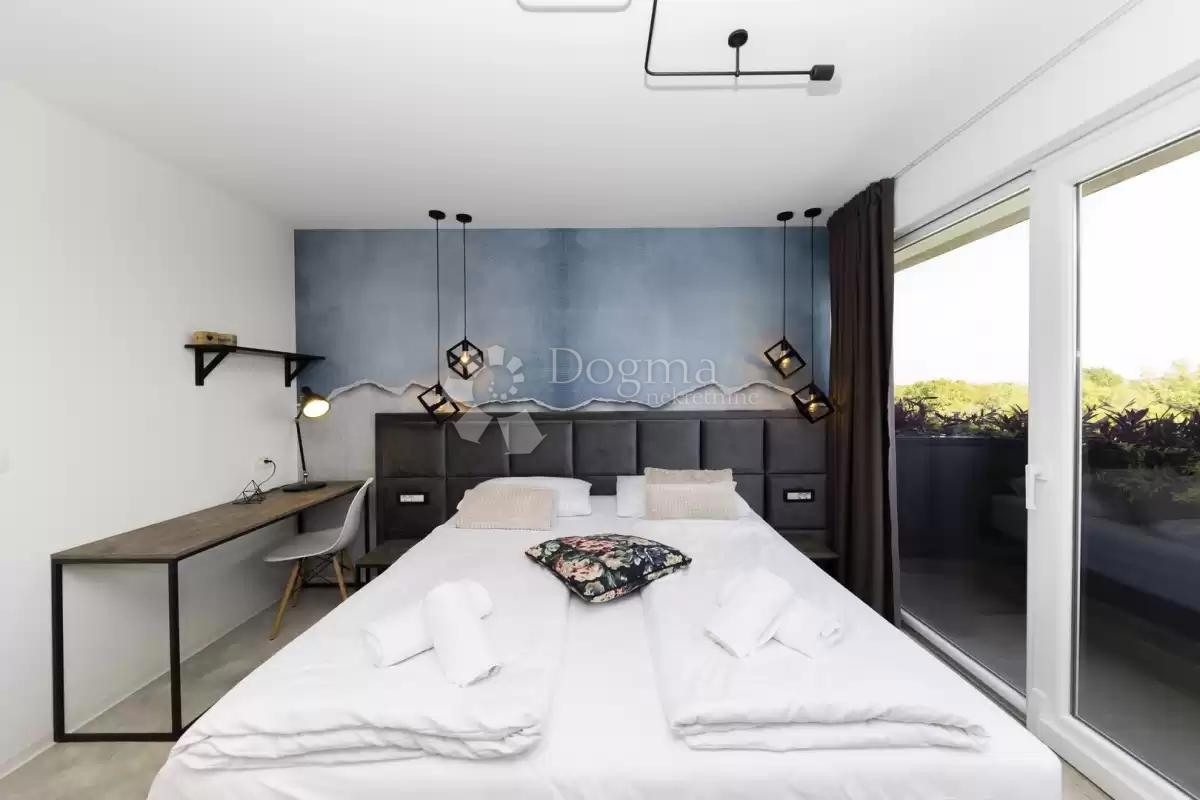 Hiša Žerava, Nin, 594m2