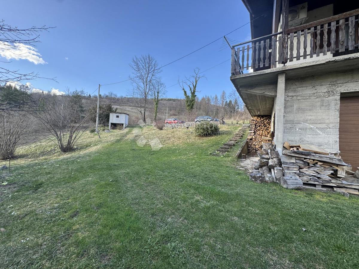 Hiša Hajdine, Vrbovsko, 294m2