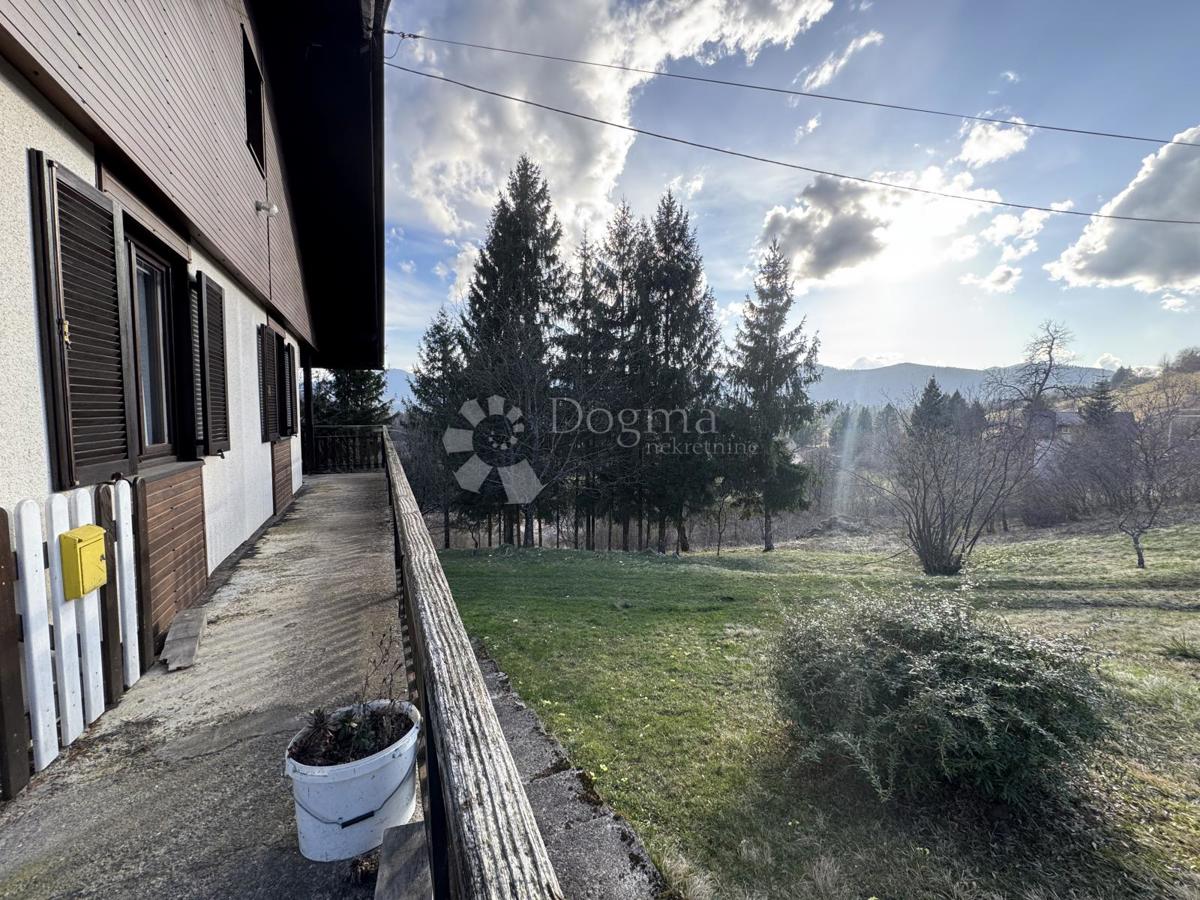 Hiša Hajdine, Vrbovsko, 294m2