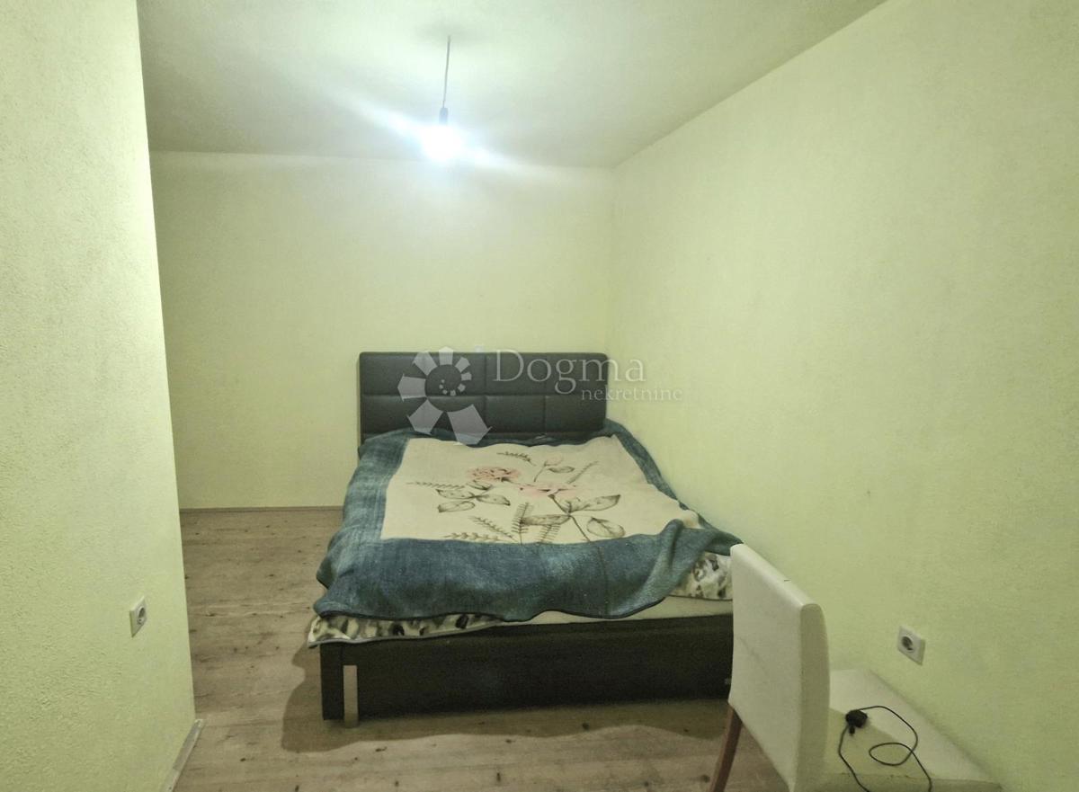 Hiša Žrnovnica, Split - Okolica, 466,37m2