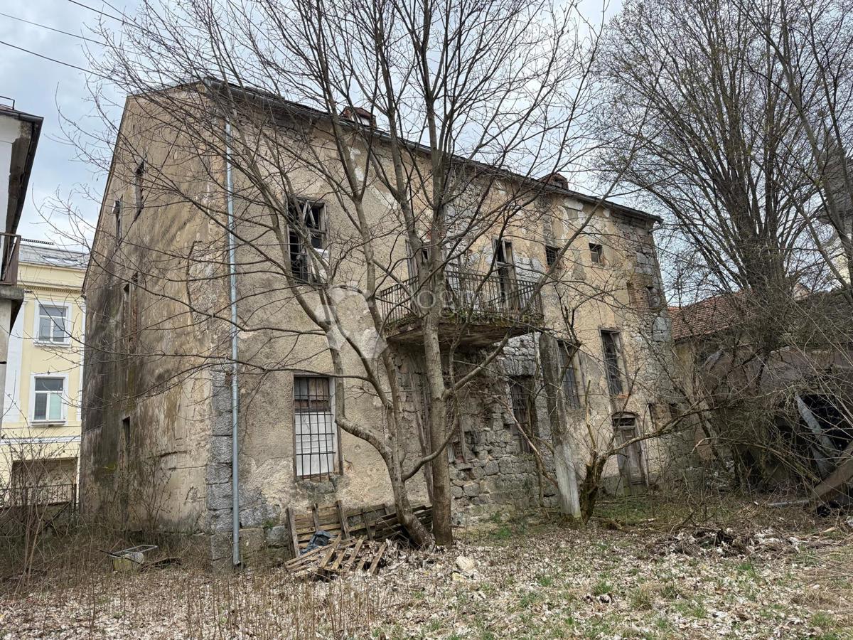 Hiša Centar, Gospić, 1.500m2