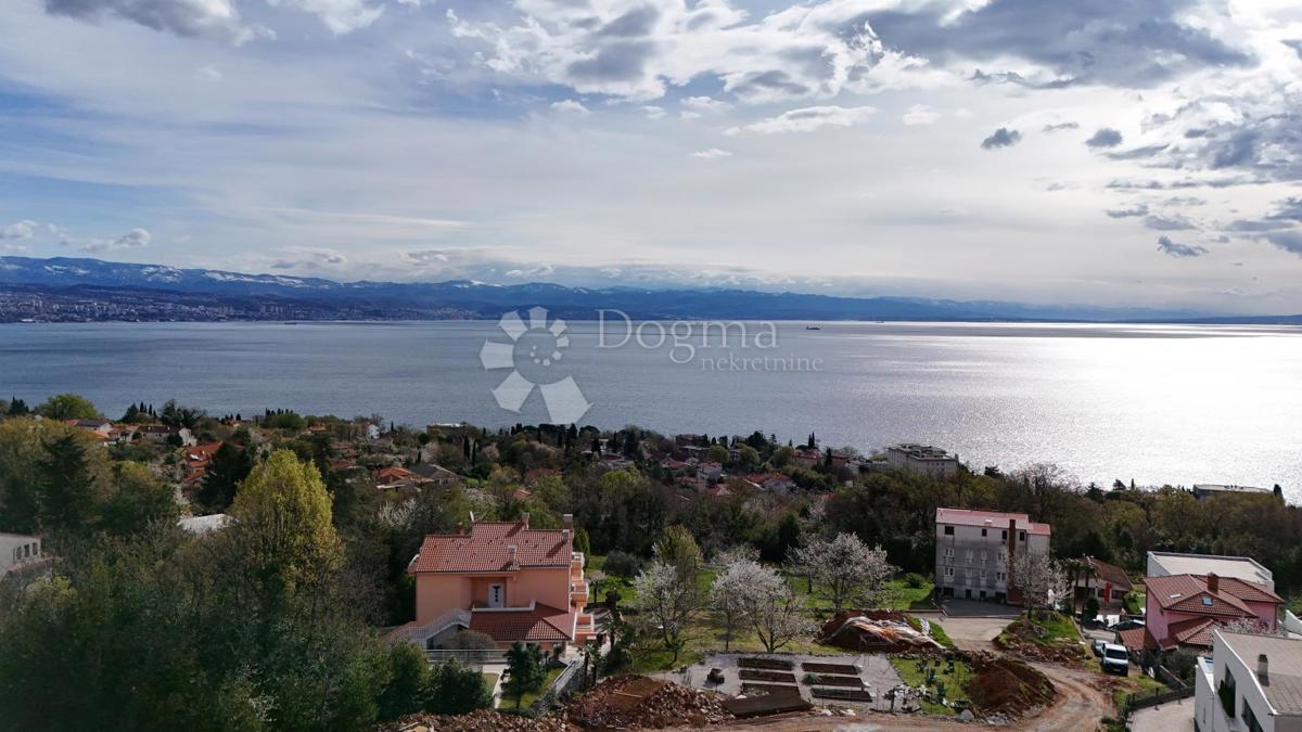 Stanovanje Lovran, 122m2