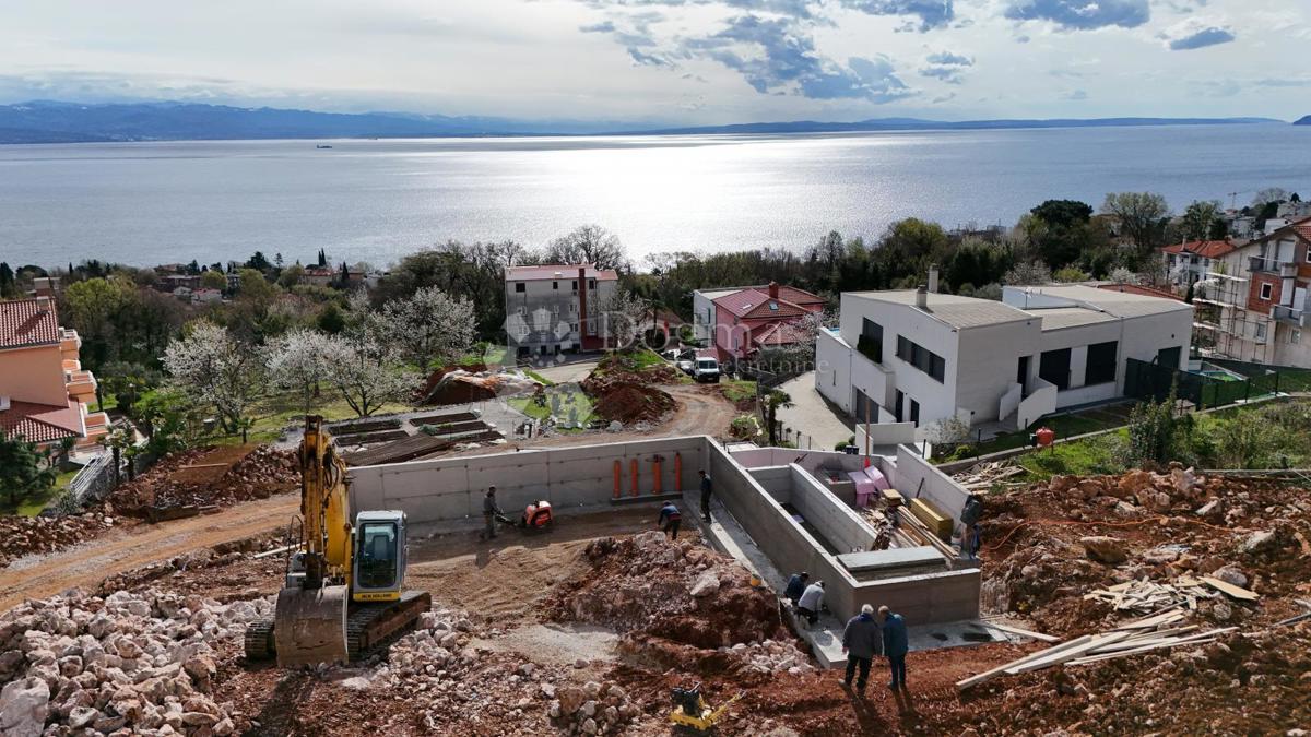 Stanovanje Lovran, 122m2