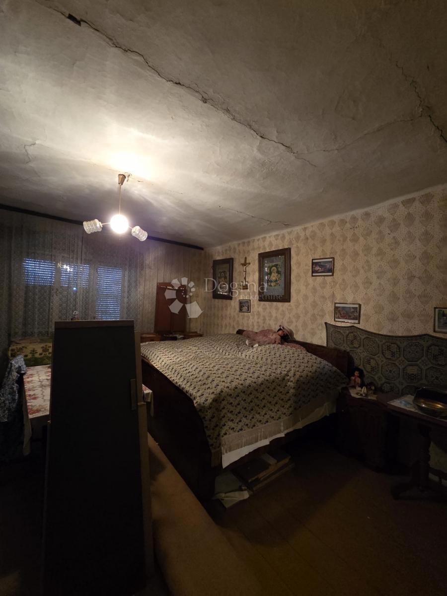 Hiša Beli Manastir, 316m2