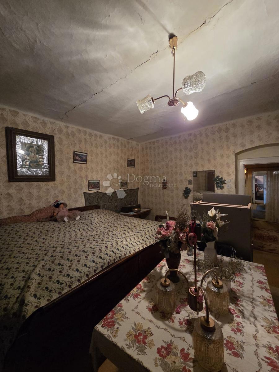 Hiša Beli Manastir, 316m2