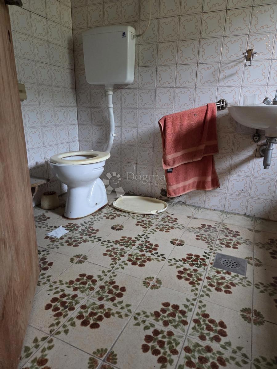 Hiša Beli Manastir, 316m2