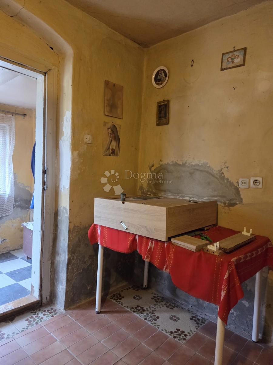 Hiša Beli Manastir, 316m2