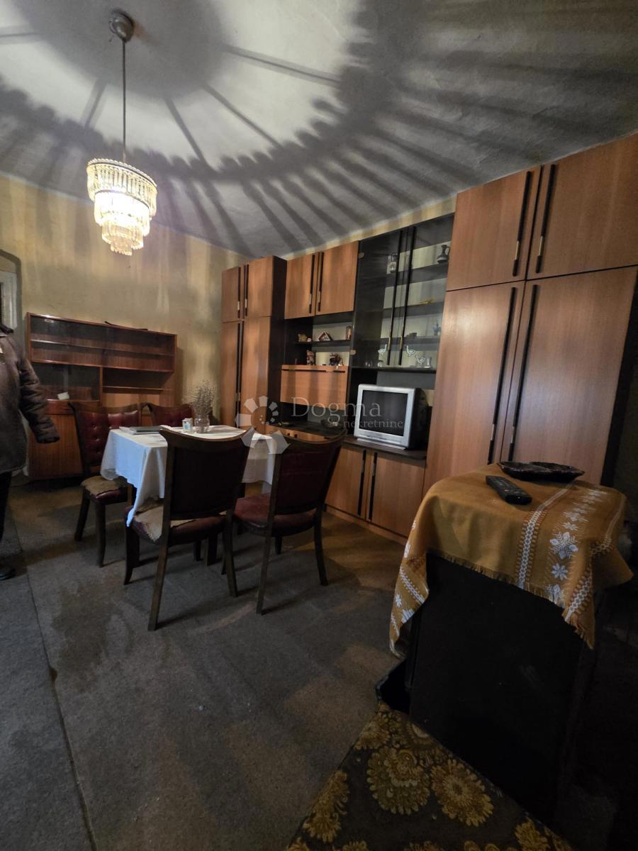 Hiša Beli Manastir, 316m2