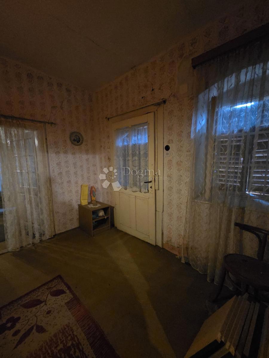 Hiša Beli Manastir, 316m2