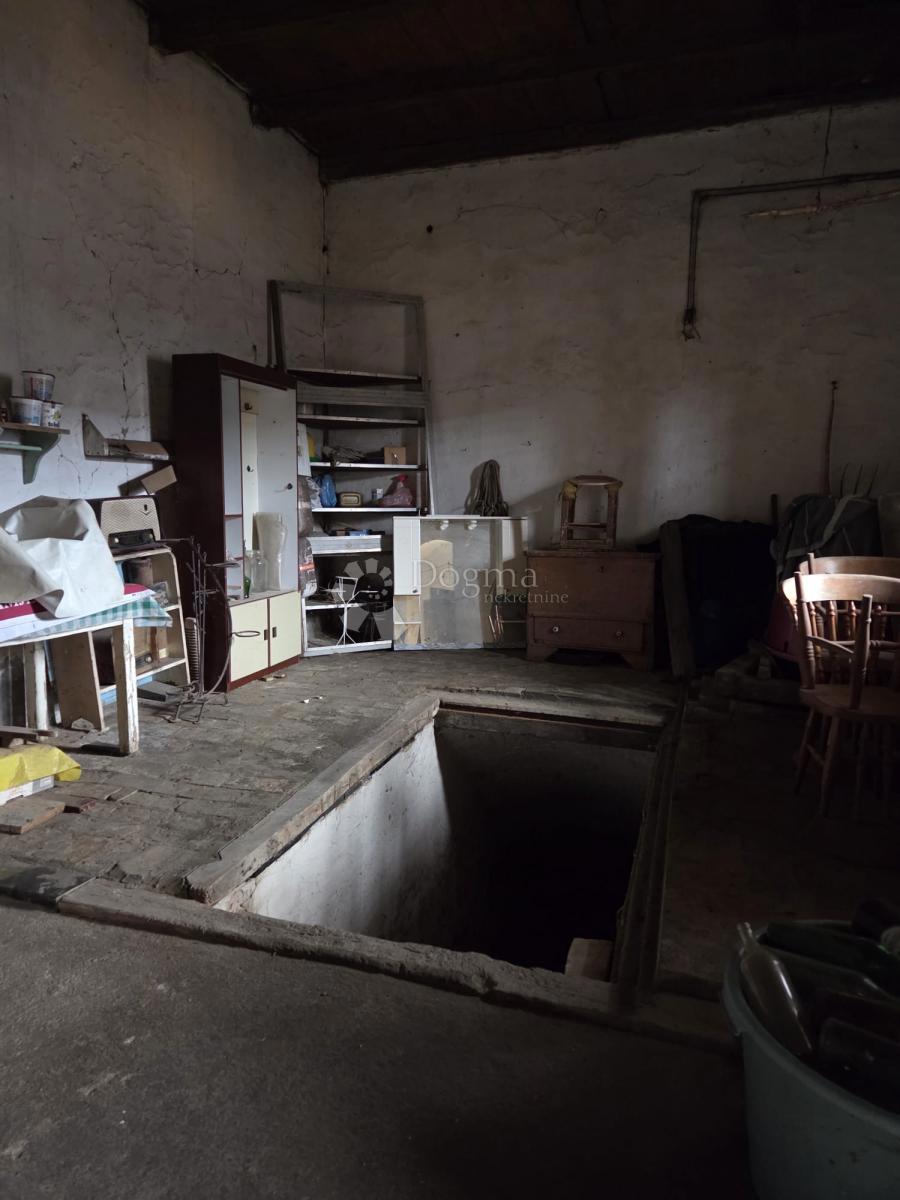 Hiša Beli Manastir, 316m2