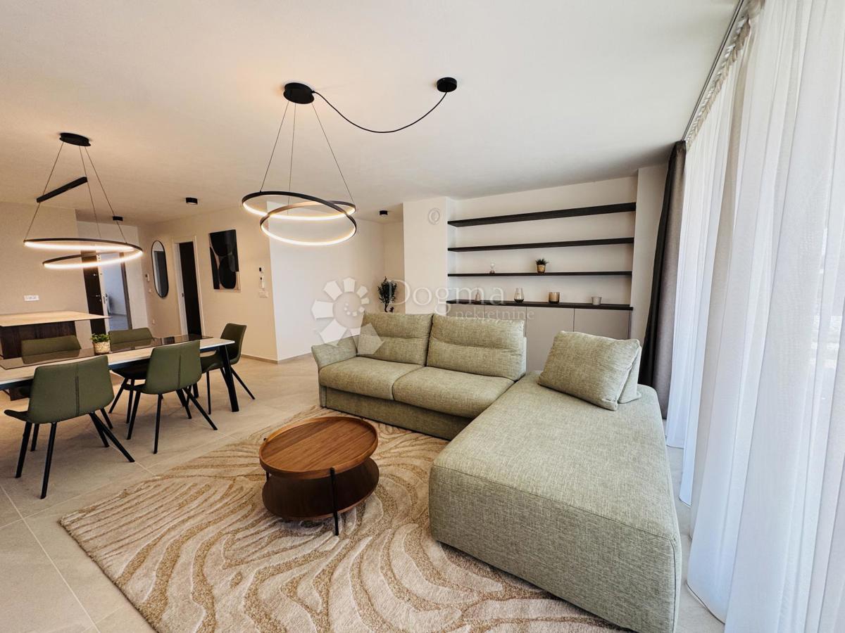 Stanovanje Novigrad, 134,99m2