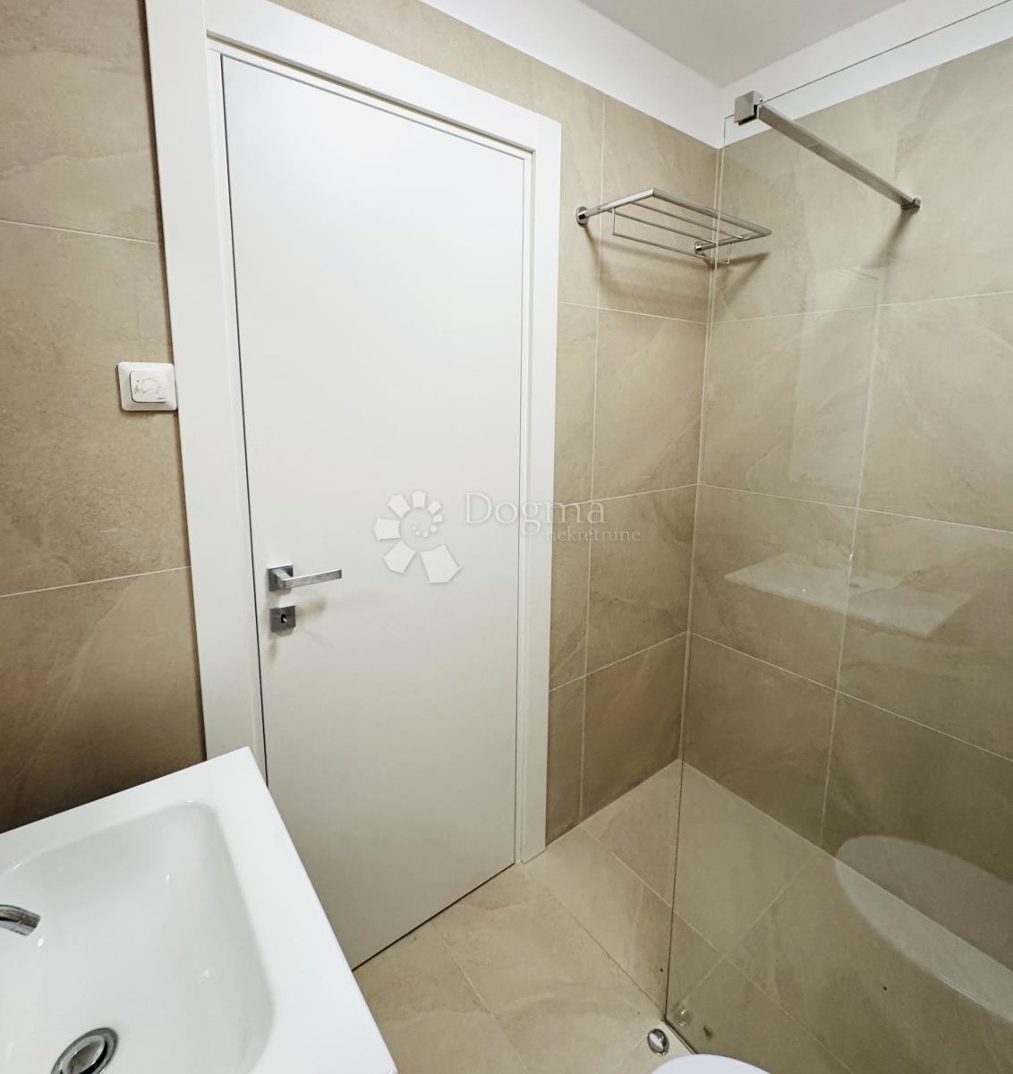 Stanovanje Novigrad, 134,99m2