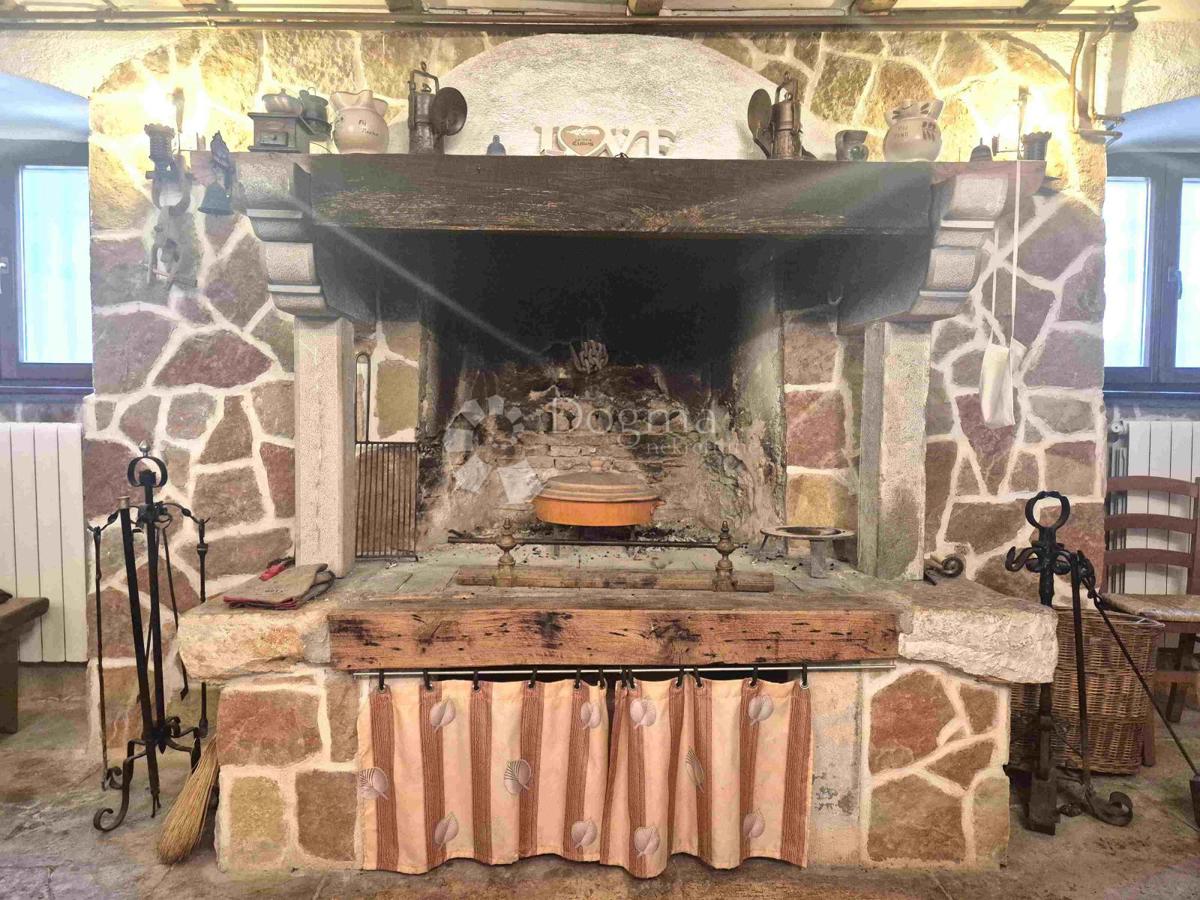 Hiša Martinski, Sveta Nedelja, 525m2