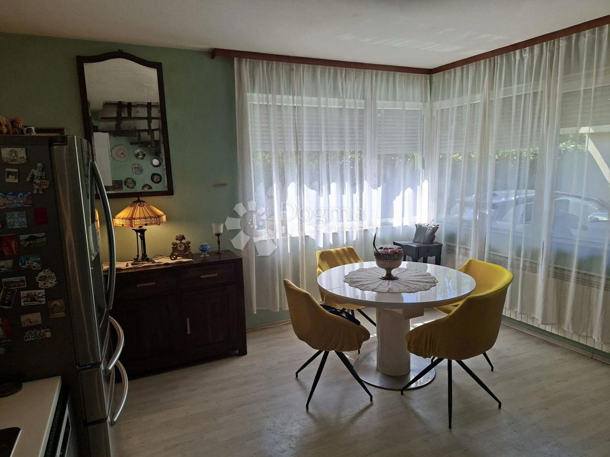 Stanovanje Cvjetno naselje, Trnje, 80m2