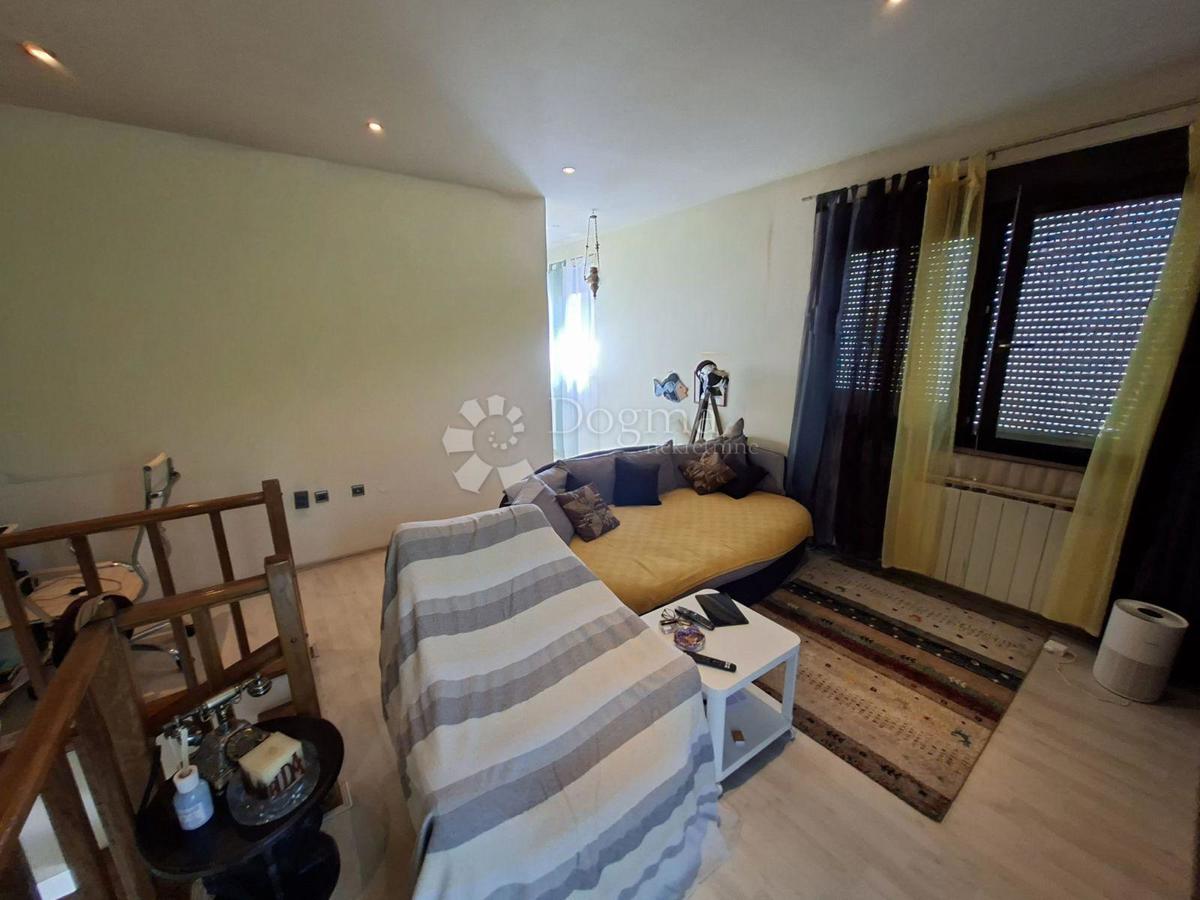 Stanovanje Cvjetno naselje, Trnje, 80m2