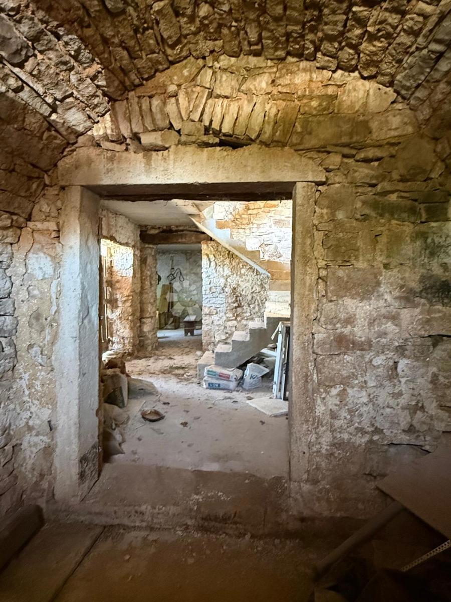 Hiša Orbanići, Marčana, 335m2