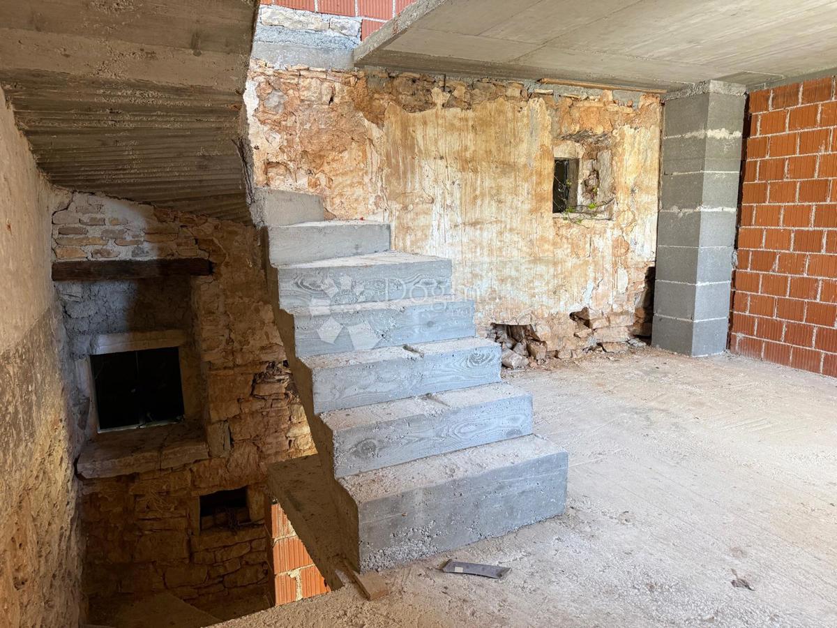 Hiša Orbanići, Marčana, 335m2