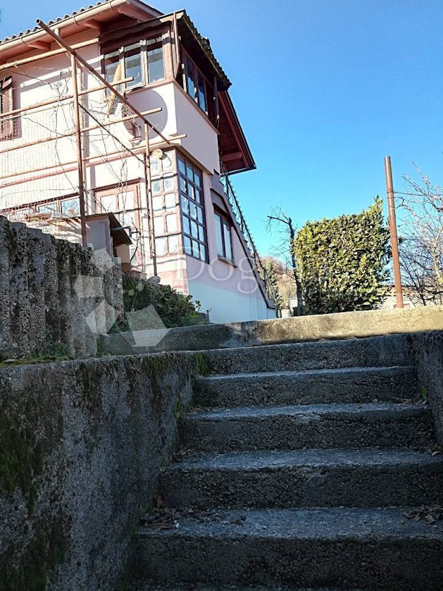 Hiša Škurinje, Rijeka, 140m2