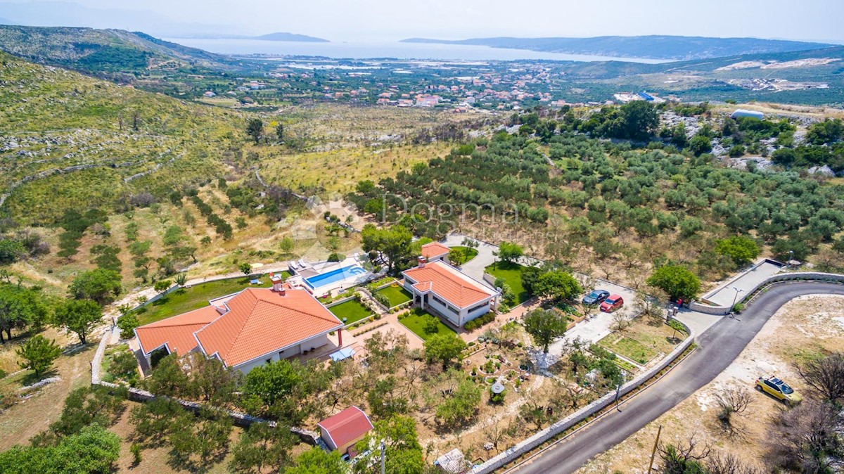 Hiša Trogir, 690m2