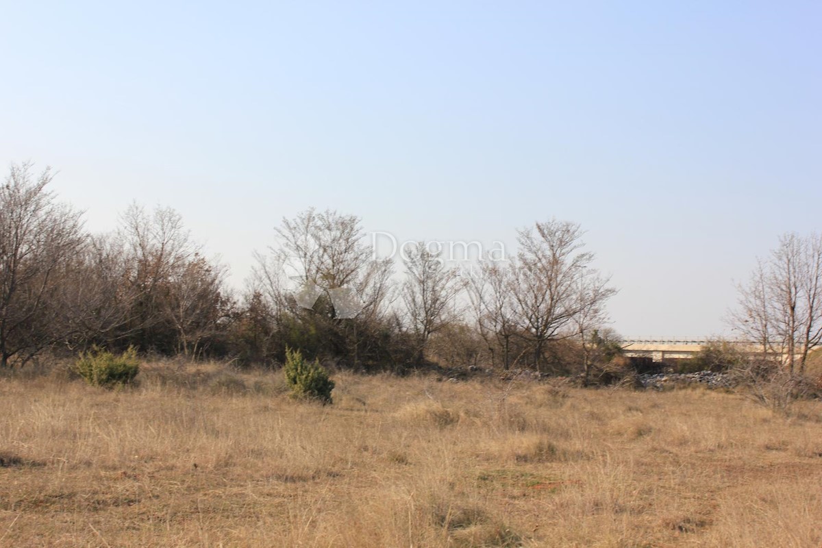 Zemljišče Gajana, Vodnjan, 11.473m2