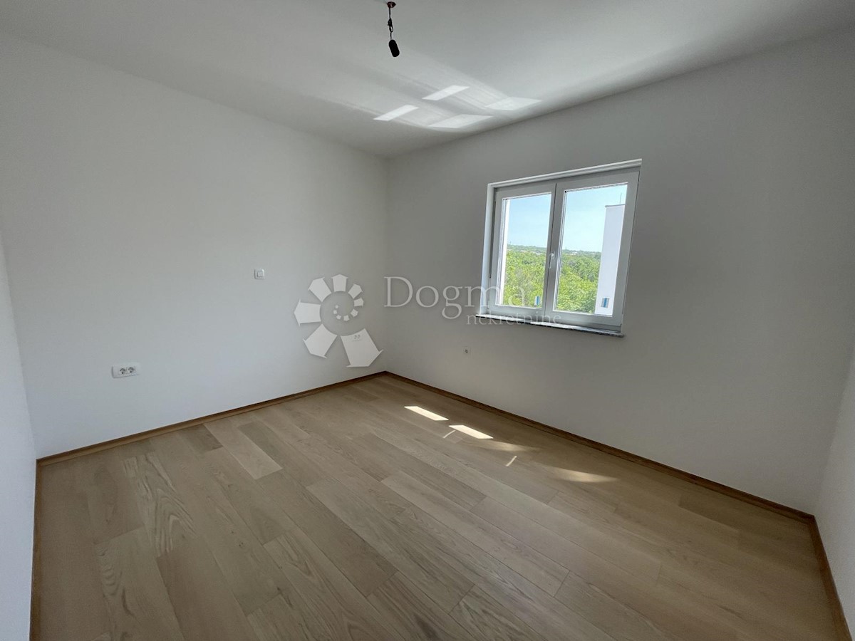 Stanovanje Malinska, Malinska-Dubašnica, 145m2