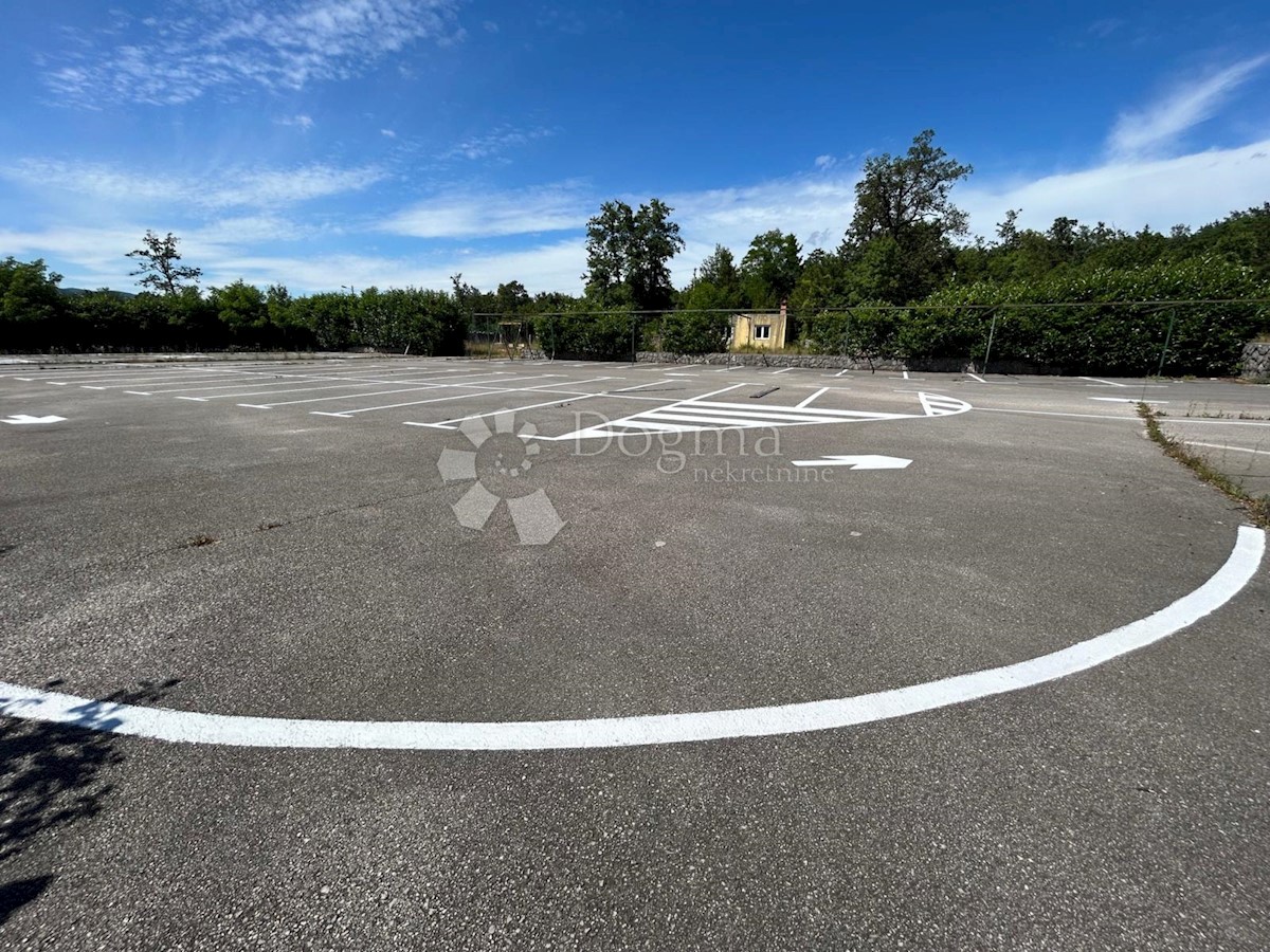 Poslovni prostor Permani, Matulji, 1.800m2