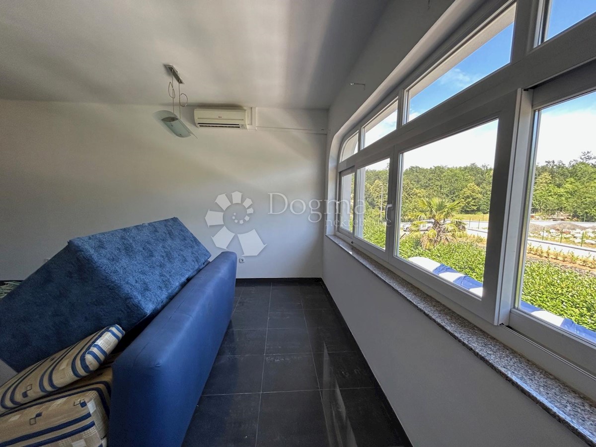 Poslovni prostor Permani, Matulji, 1.800m2