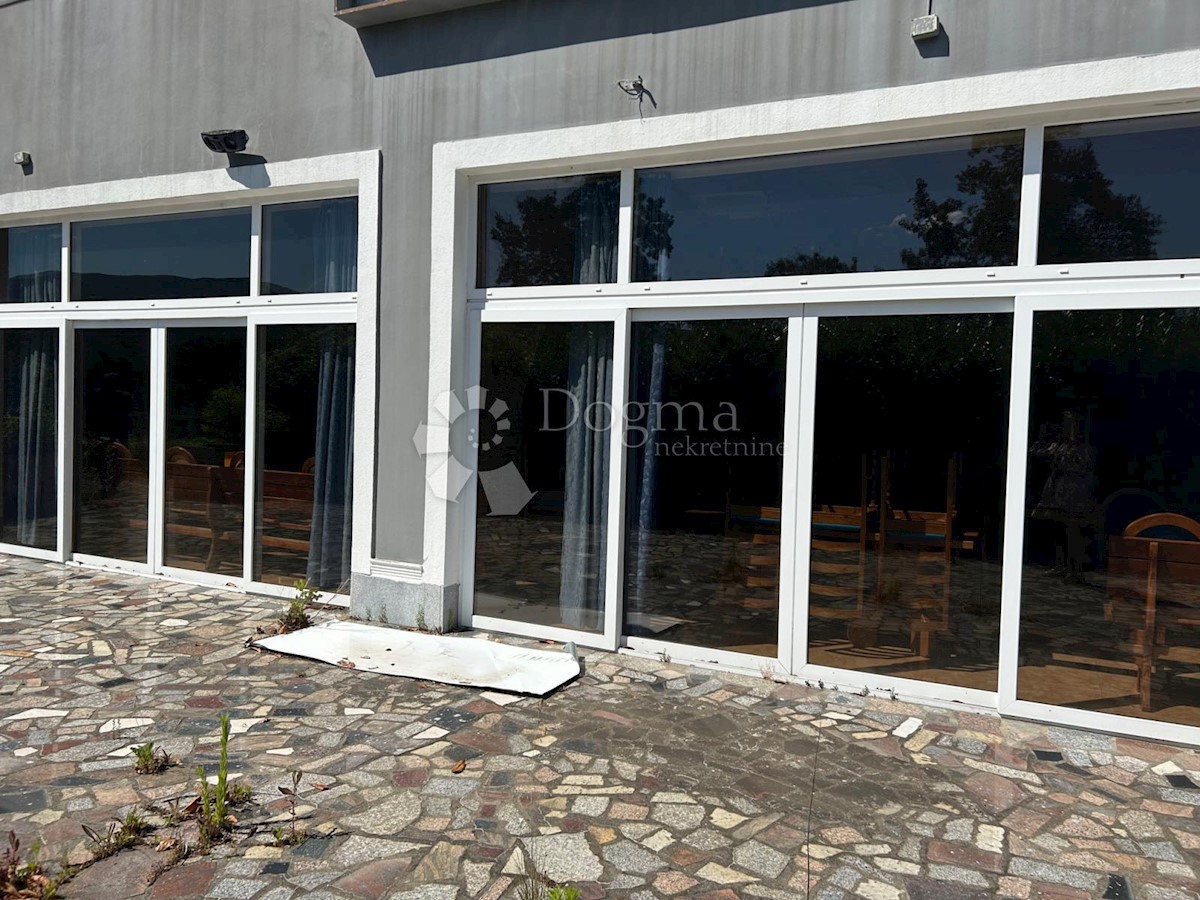 Poslovni prostor Permani, Matulji, 1.800m2