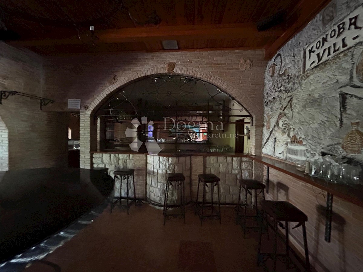 Poslovni prostor Permani, Matulji, 1.800m2