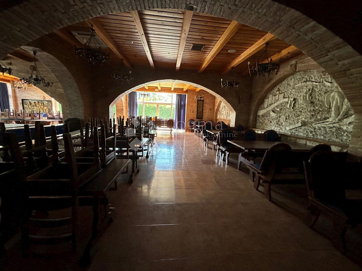 Poslovni prostor Permani, Matulji, 1.800m2