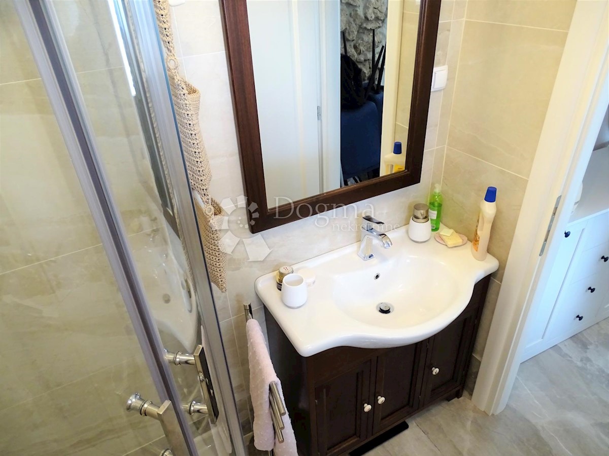 Hiša Omišalj, 54m2