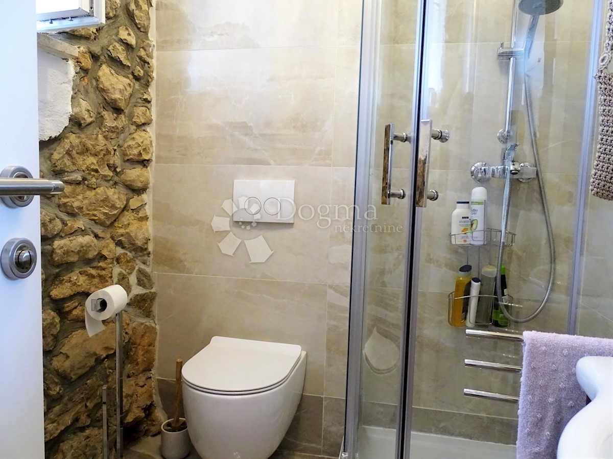 Hiša Omišalj, 54m2