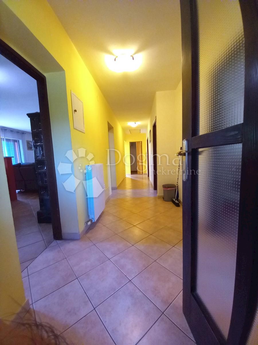 Okolica Reke, Marčelji, nadstropje hiše