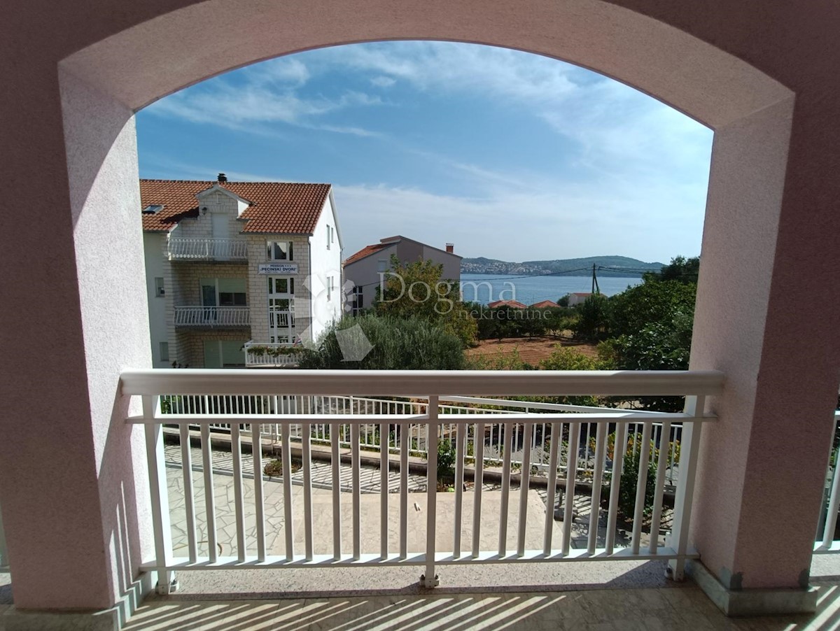 Hiša Seget Donji, Seget, 395m2