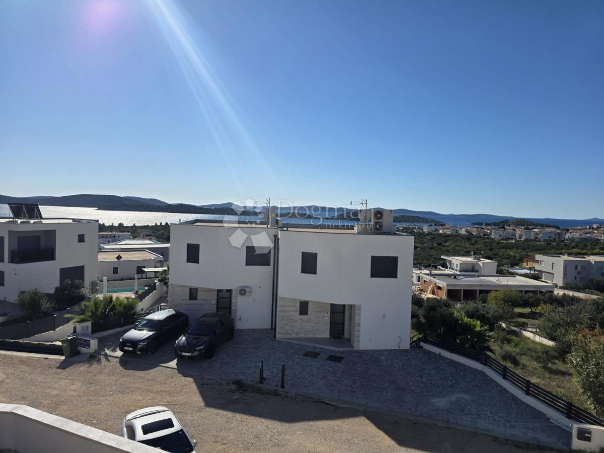 Hiša Vodice, 374,95m2