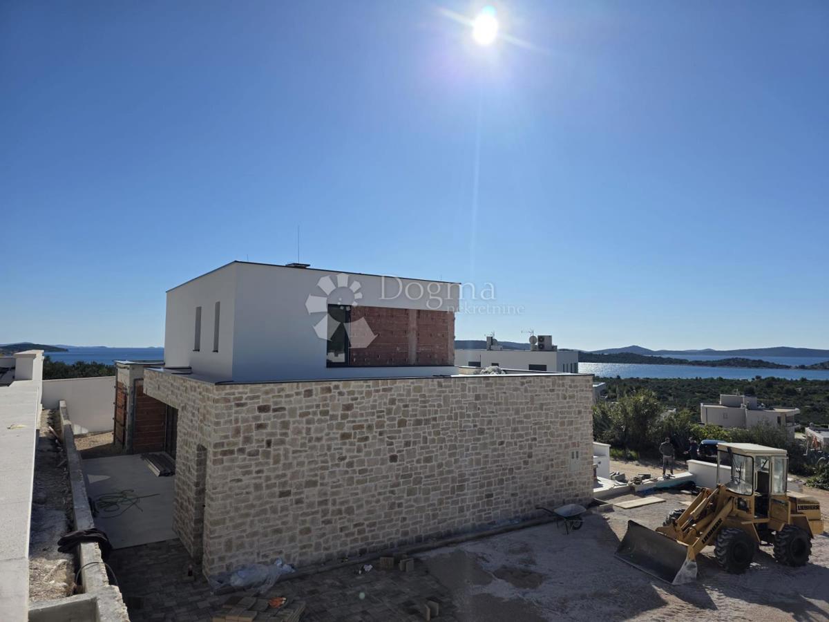 Hiša Vodice, 374,95m2