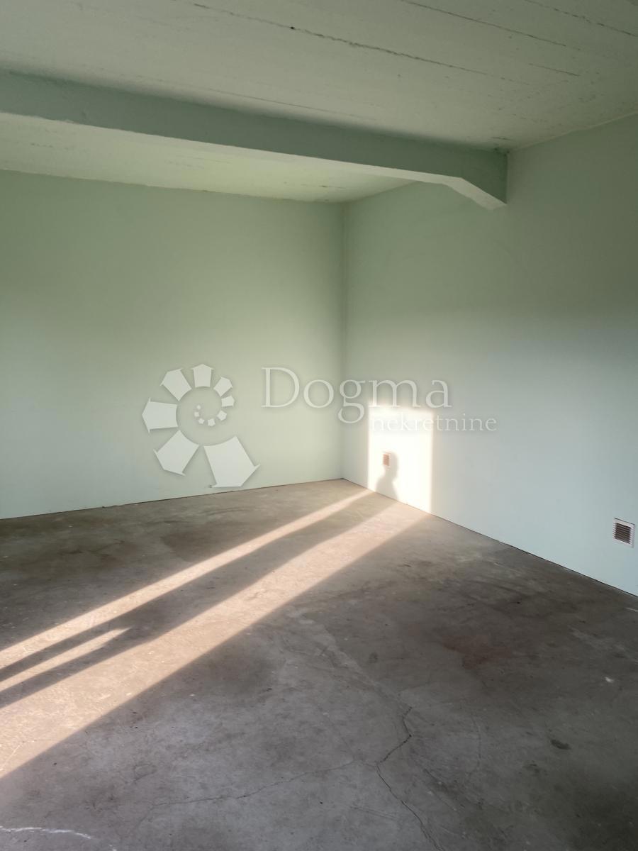 Poslovni prostor Trnovec, Trnovec Bartolovečki, 170m2