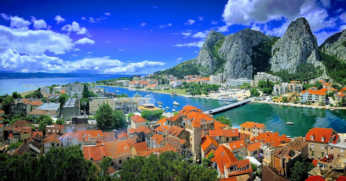 Stanovanje Omiš, 64m2