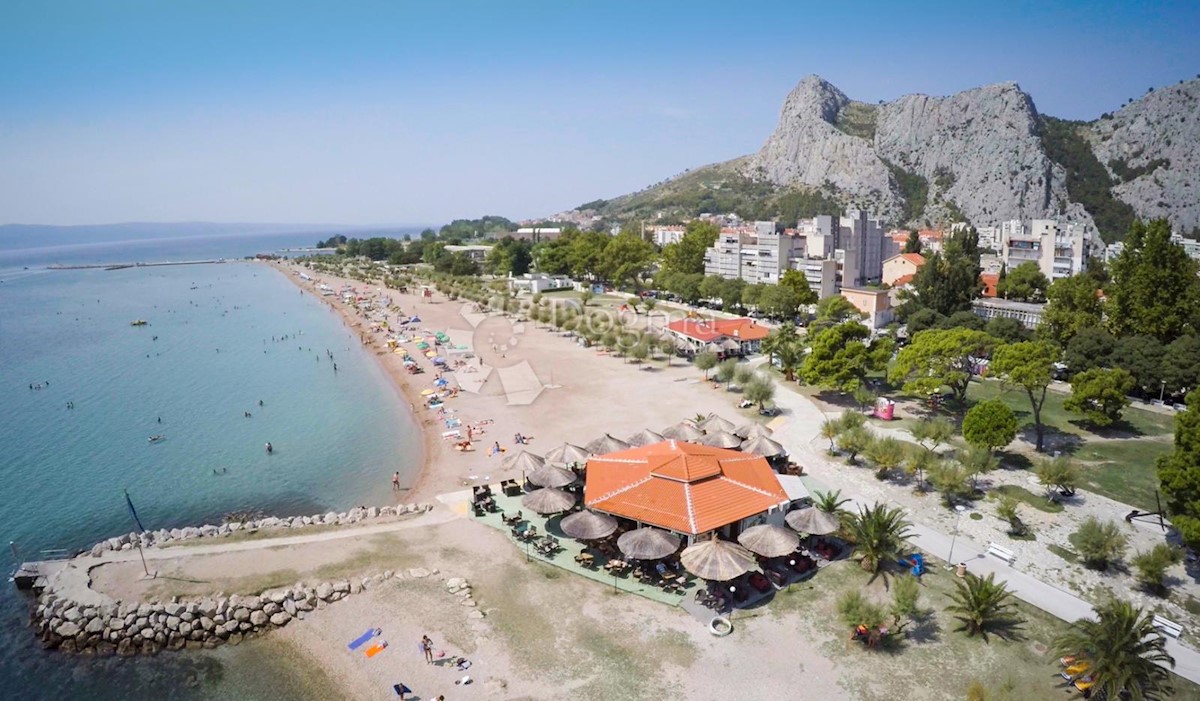 Stanovanje Omiš, 64m2