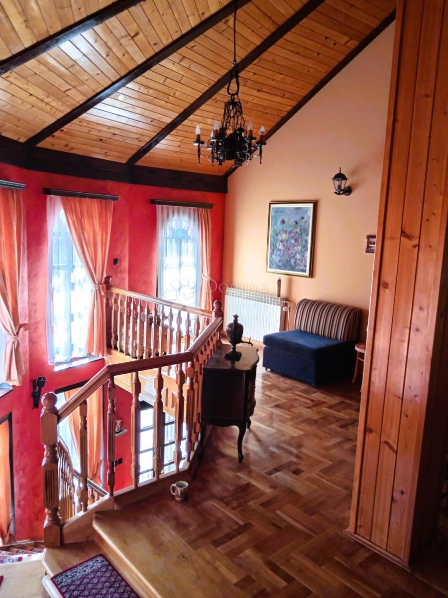 Hiša Benkovec, Bednja, 278m2