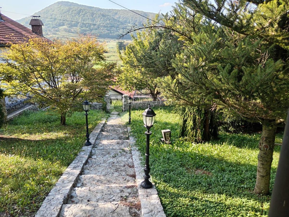 Hiša Benkovec, Bednja, 278m2