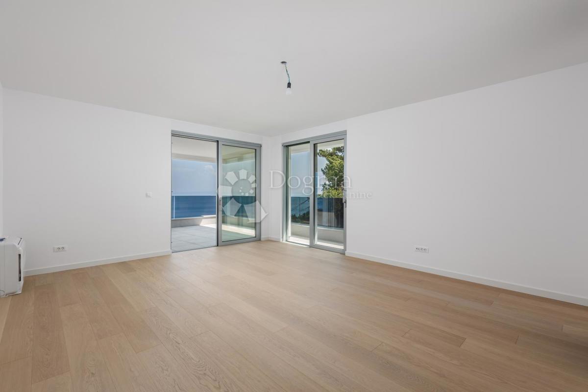 Stanovanje Opatija - Centar, Opatija, 545,79m2