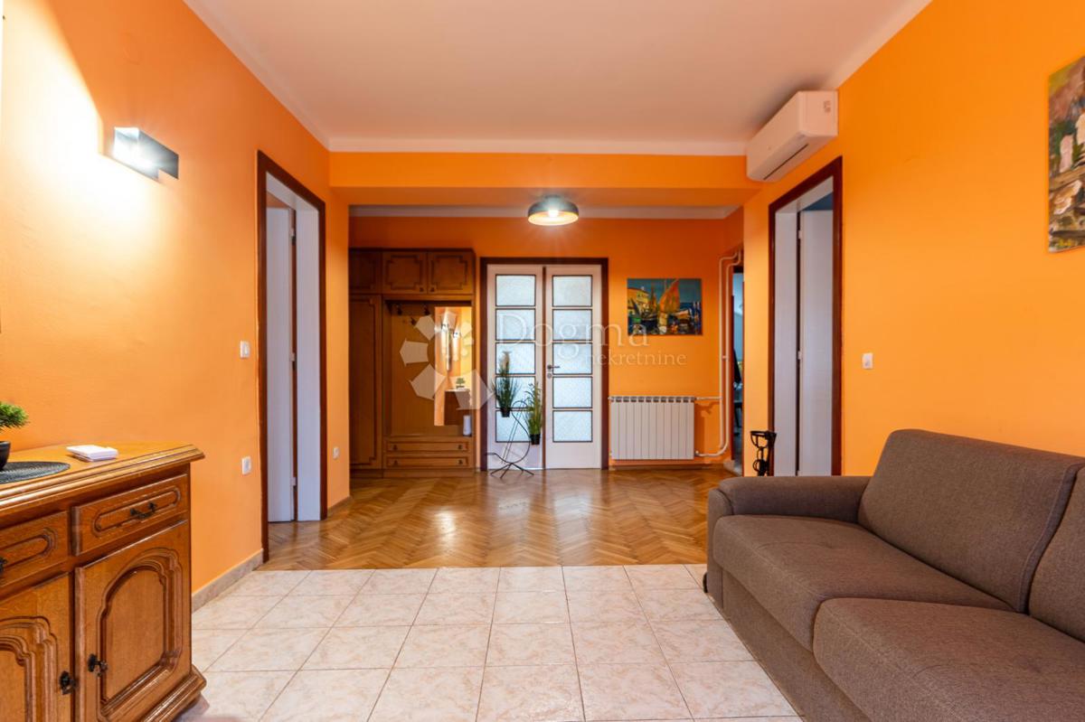 Stanovanje Opatija - Centar, Opatija, 145m2