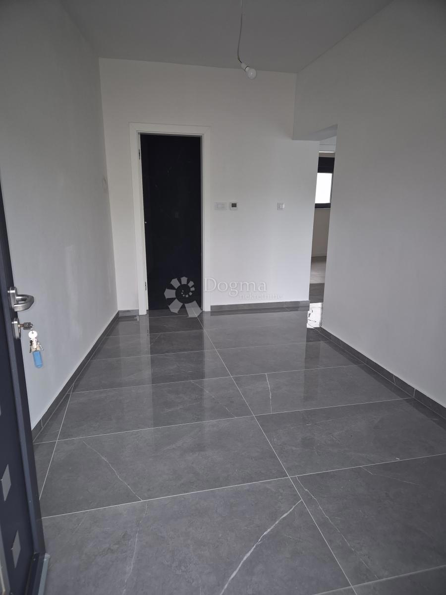 Stanovanje Tribunj, 104m2