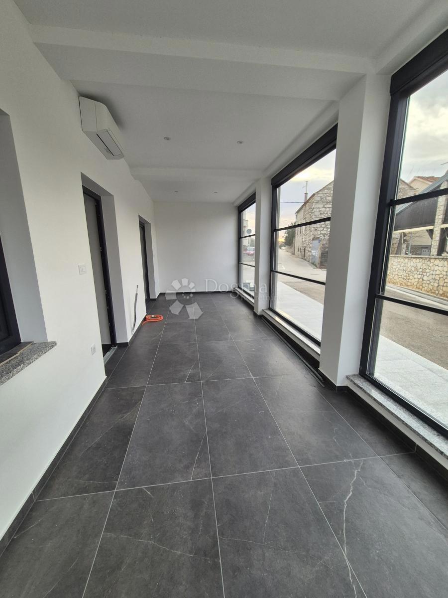 Stanovanje Tribunj, 104m2
